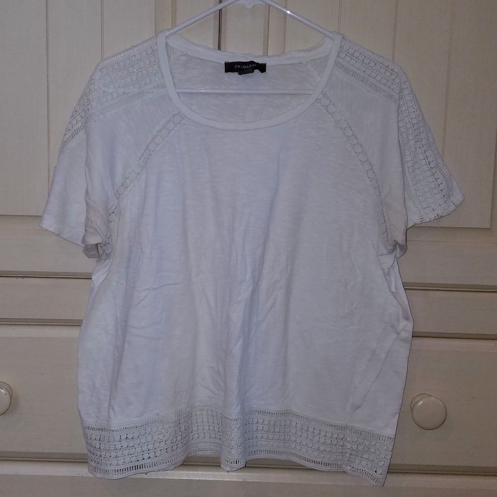 5/$25 White Eyelet T-Shirt